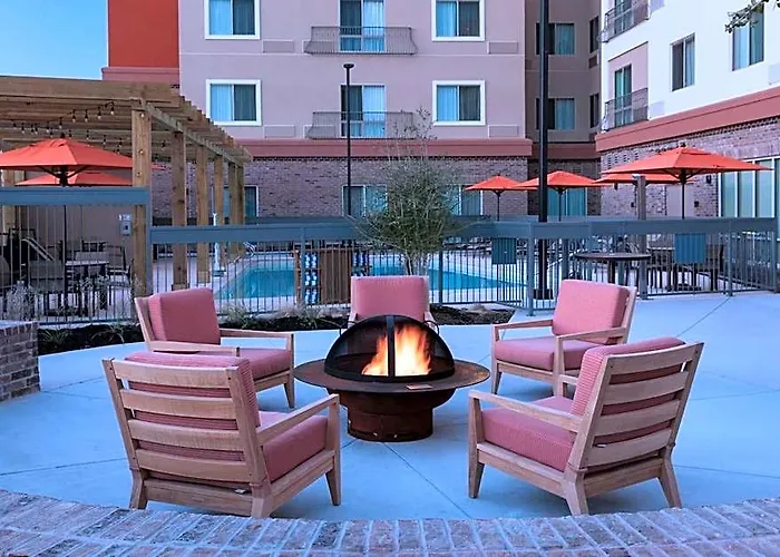 Courtyard By Marriott Fort Worth Historic Stockyards Hotel 3*
